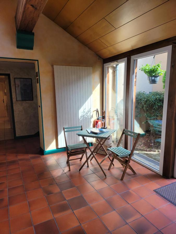 L'Auberge De L'Olive Dompierre-sur-Besbre Luaran gambar
