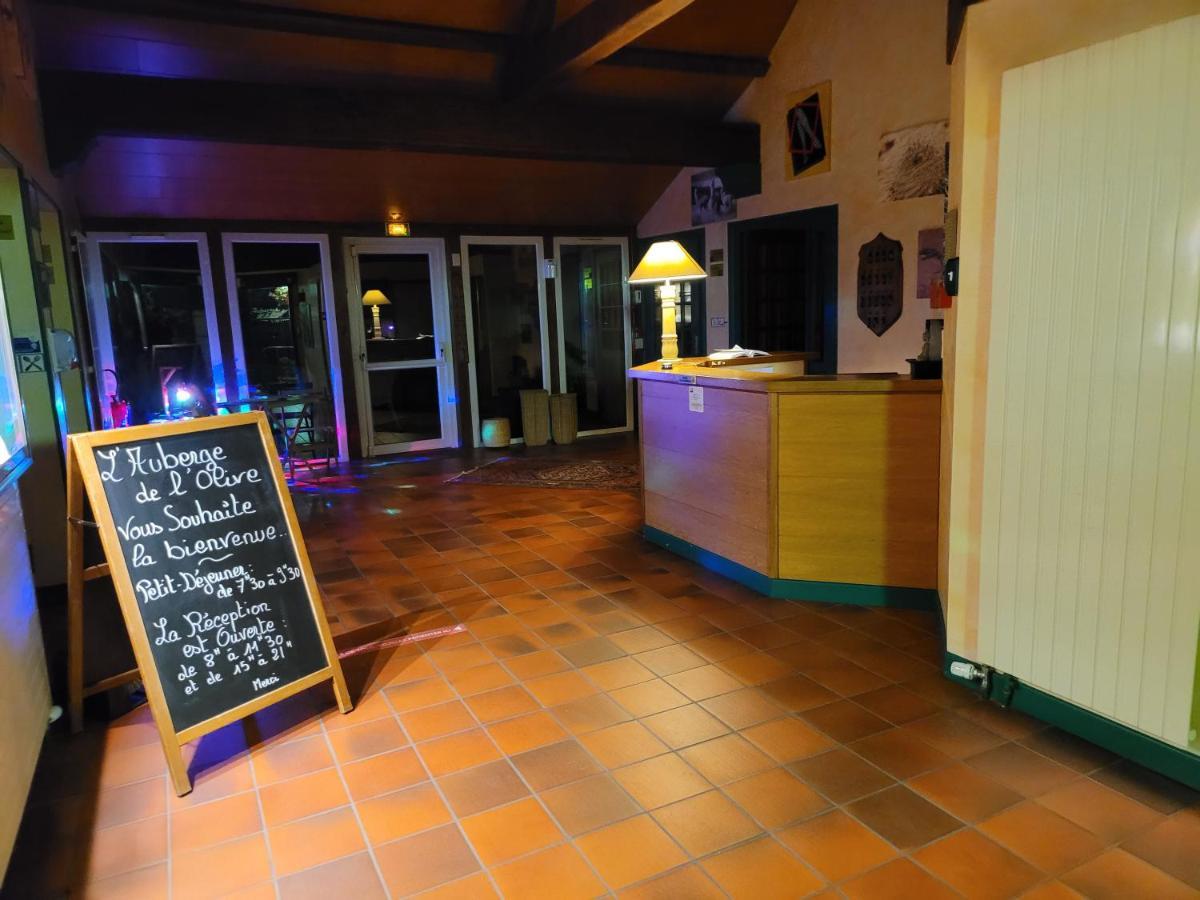 L'Auberge De L'Olive Dompierre-sur-Besbre Luaran gambar