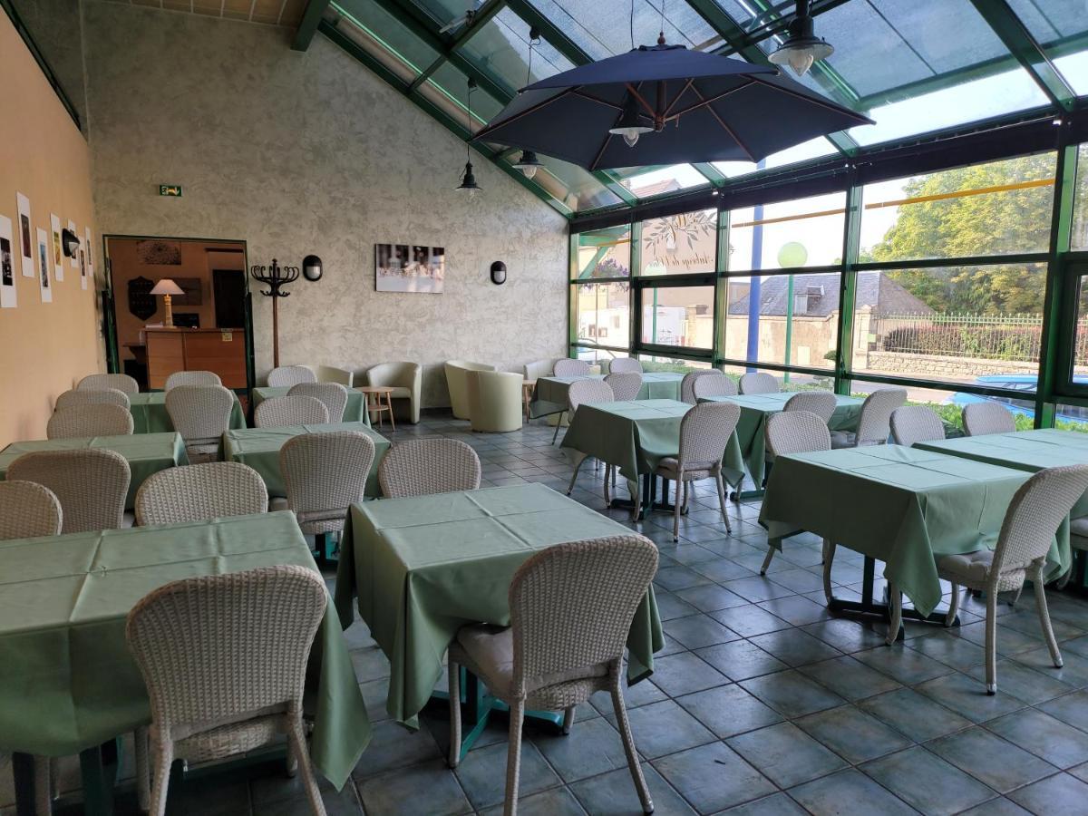 L'Auberge De L'Olive Dompierre-sur-Besbre Luaran gambar