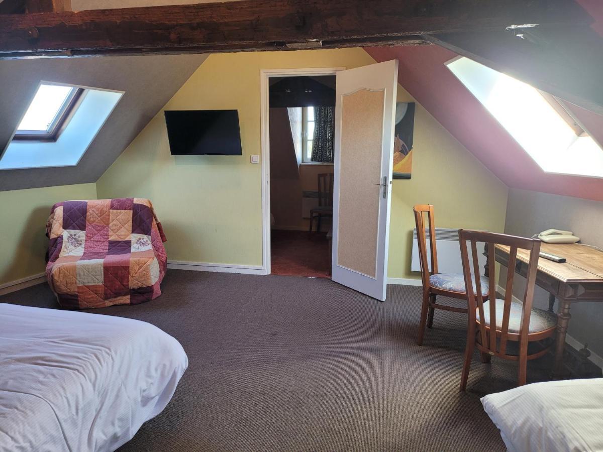 L'Auberge De L'Olive Dompierre-sur-Besbre Luaran gambar