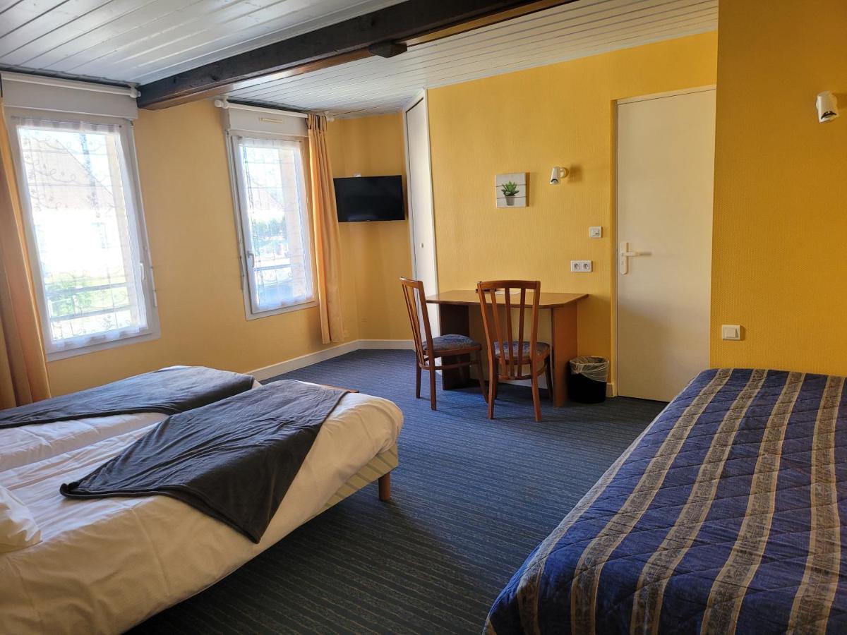 L'Auberge De L'Olive Dompierre-sur-Besbre Luaran gambar