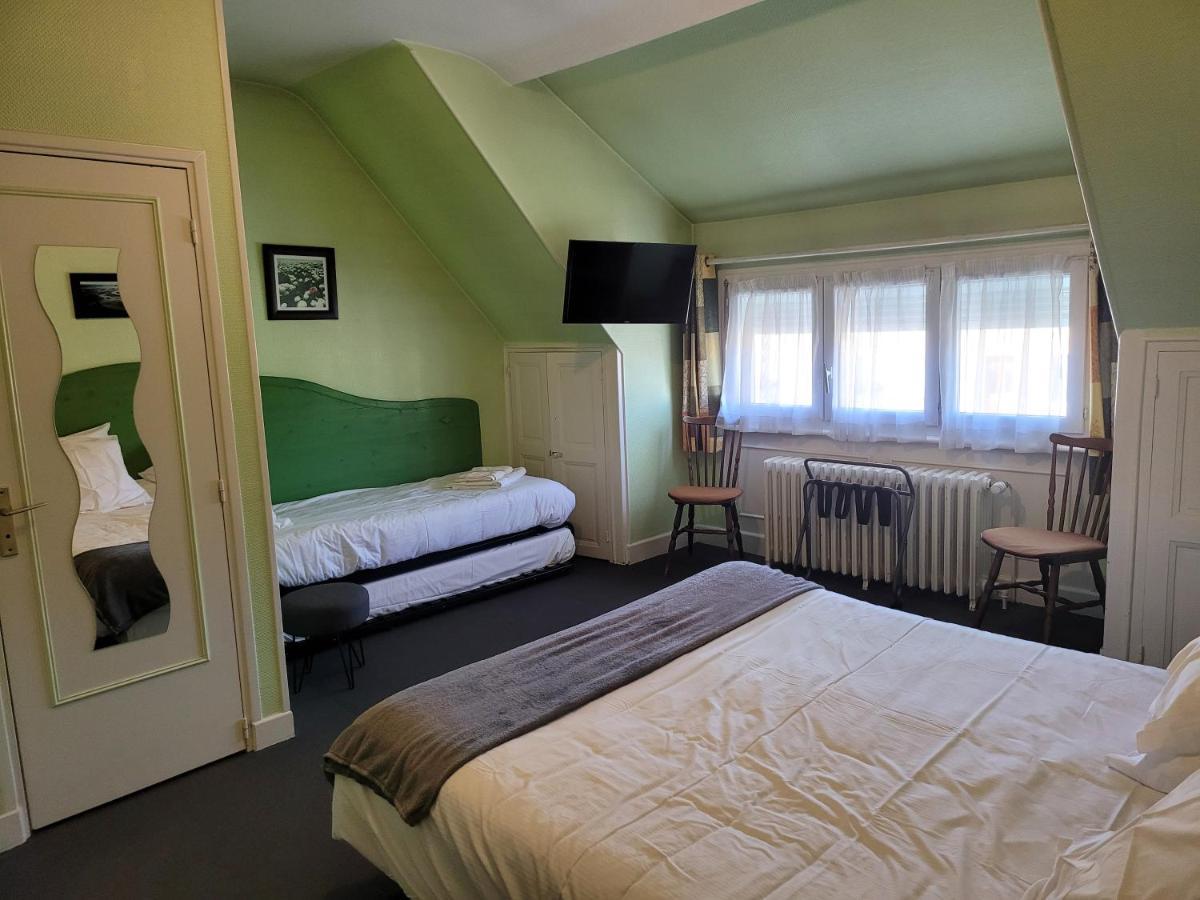 L'Auberge De L'Olive Dompierre-sur-Besbre Luaran gambar